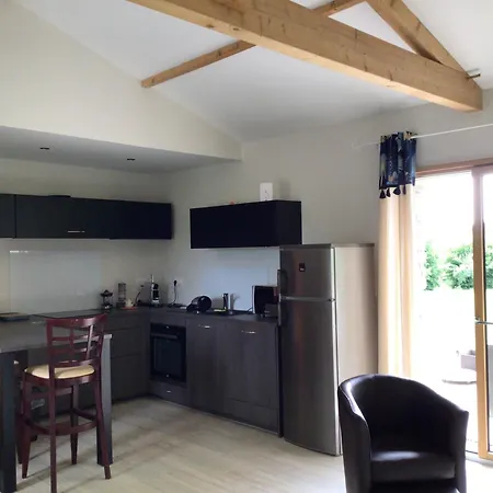 Le Panorama De Canteloup Bed & Breakfast